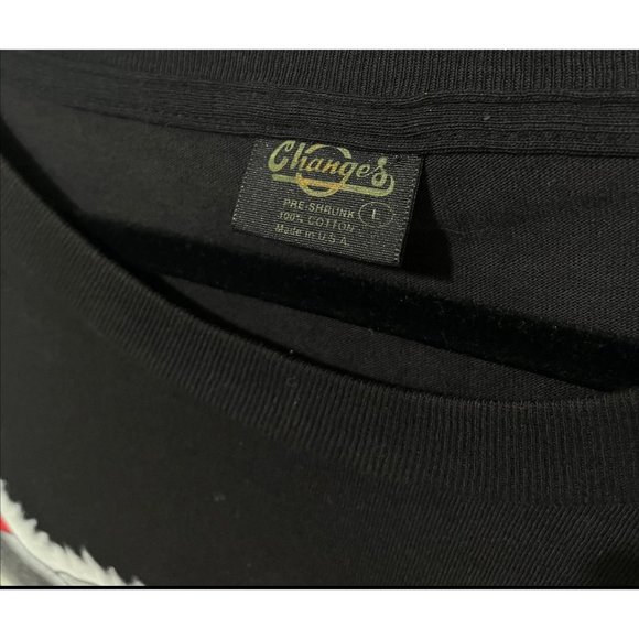 RARE Chicago Bulls NBA Licensed Glow in the Dark Raging Bull Vintage 90sT-shirt - Picture 4 of 5